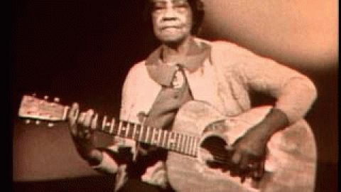 Freight Train by Elizabeth Cotten