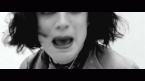 Thin Air by Hana Piranha